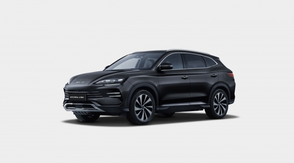 2025 BYD Seal U DM-i PHEV 1.5 Design 218 HP (4x2) İç Mekan ve Konsol